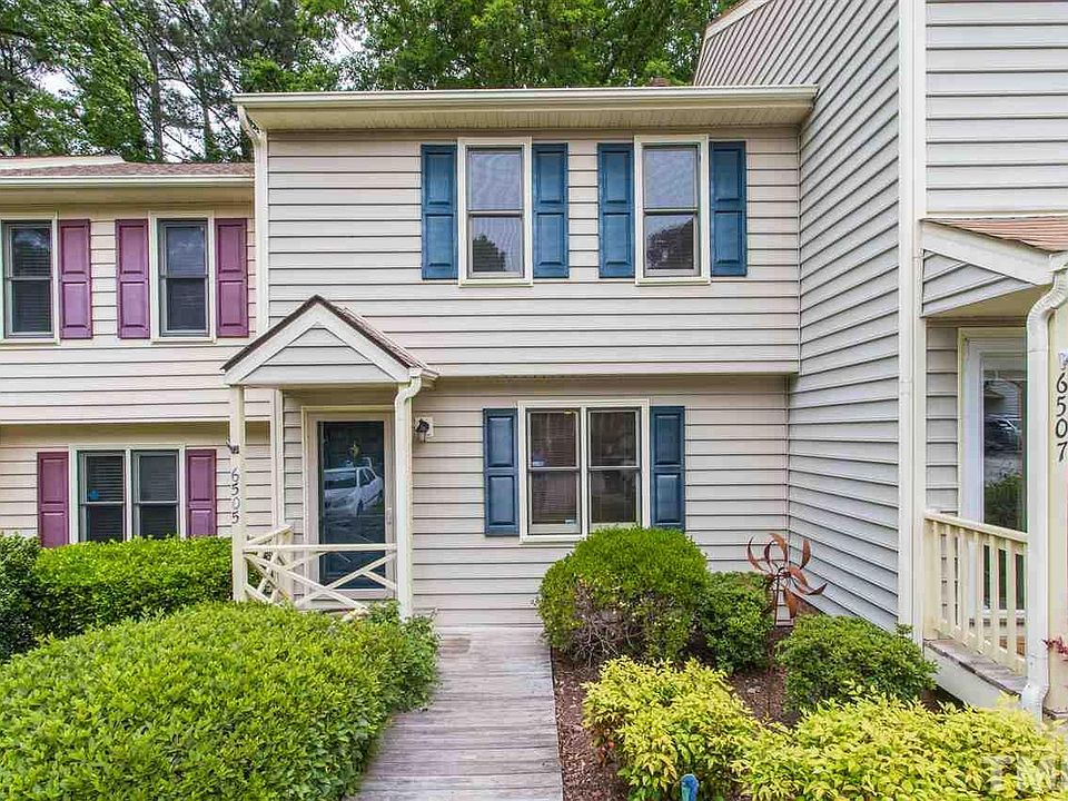 1st image of 6505 Thetford Ct