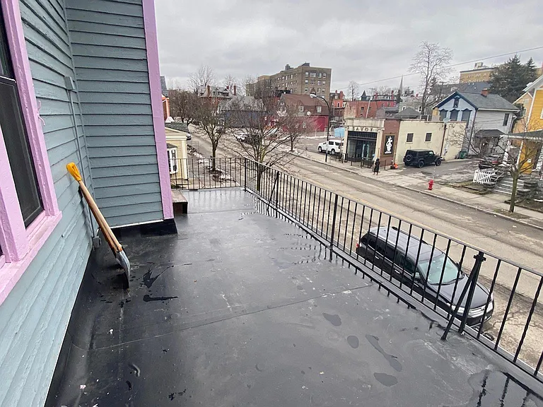 140 Elmwood Ave #2 — Photo 8