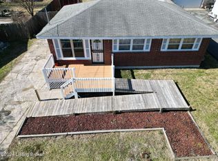 9528 Maple Rd, Louisville, KY 40229