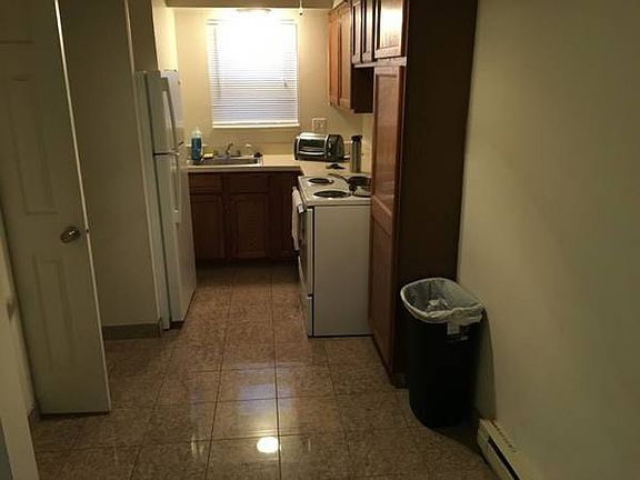 3rd image of 1141 W Grand River Ave APT 514