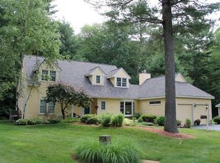 35 Pickman Dr, Bedford, MA 01730