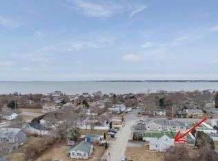 16 Grape St, Fairhaven, MA 02719