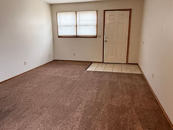 3rd image of 1017 W 14th St
