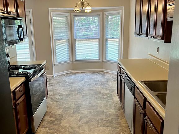 2nd image of 2847 Copenhagen Dr