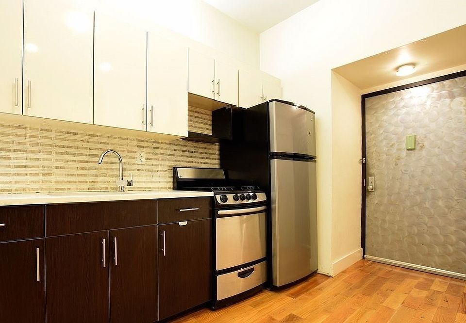 1st image of 330 Hart St #4G