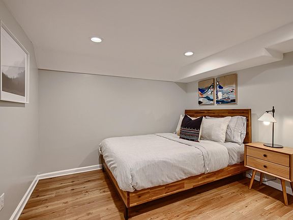 3rd image of 540 E 1st Ave #1