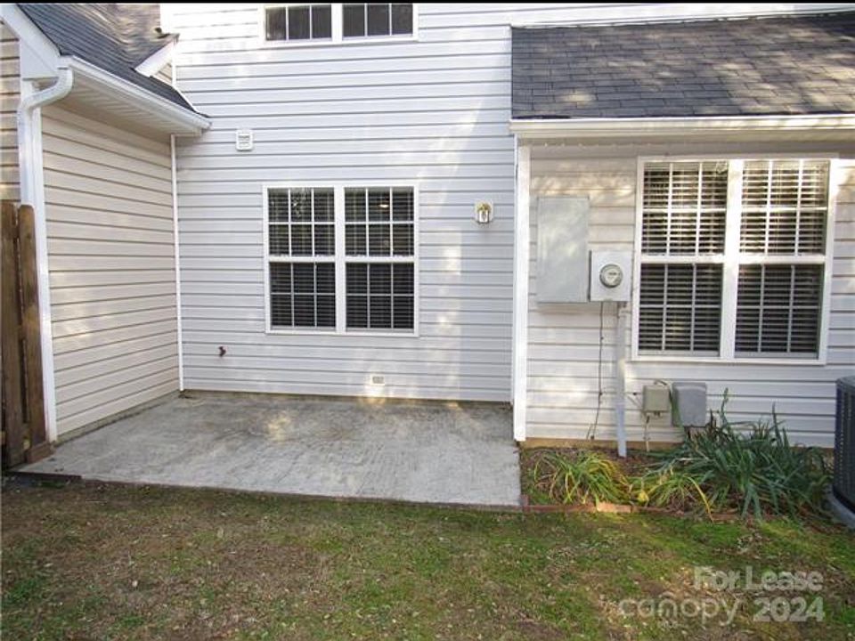 2nd image of 9616 Elizabeth Townes Ln