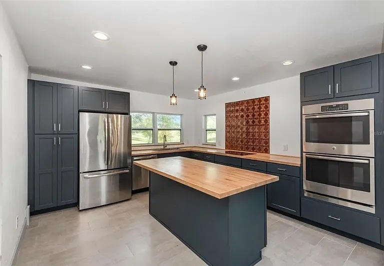 2821 Drake Dr — Photo 14