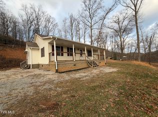 1915 Dante Rd, Saint Paul, VA 24283