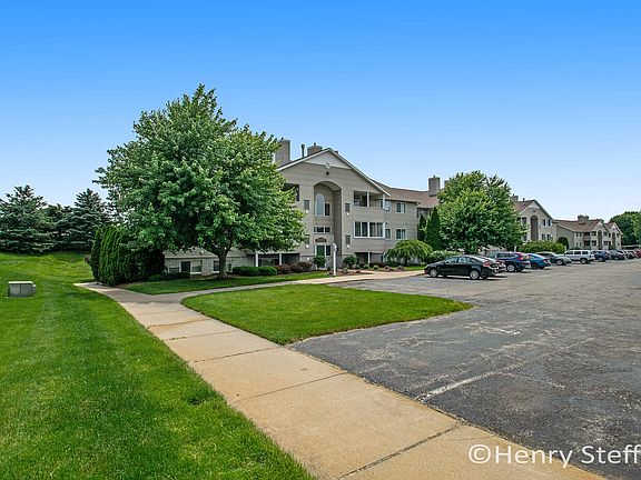 2nd image of 8472 N Jasonville Ct SE