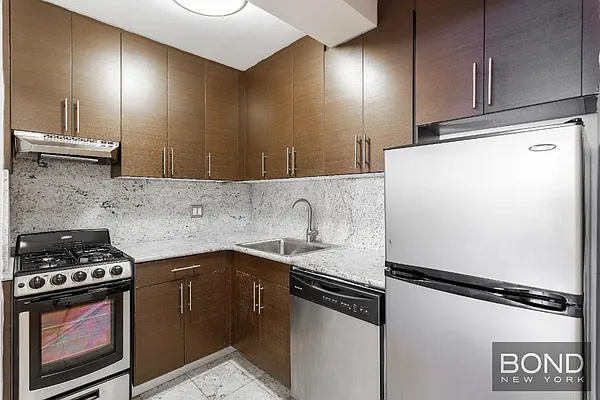 Rented by Bond New York | media 12