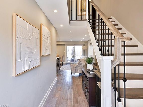 3rd image of 1558 Lancaster Dr #66