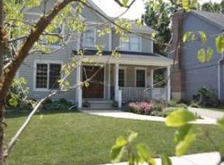 815 Highview Ave, Glen Ellyn, IL 60137