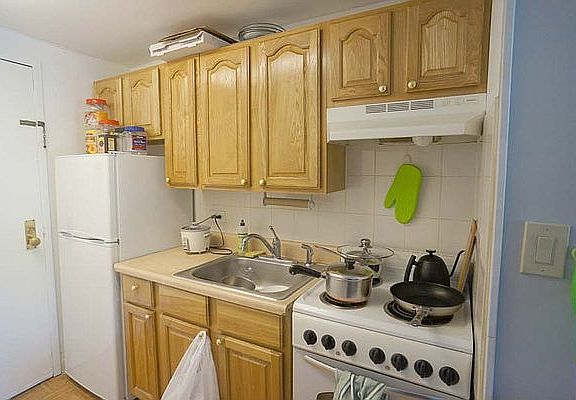 3rd image of 57-25 Van Horn St Floor 2