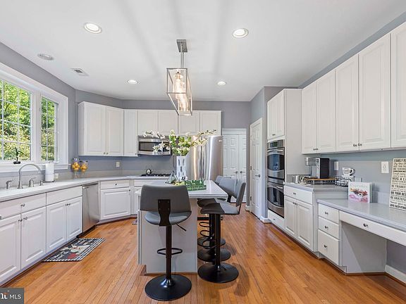 4th image of 12980 Highland Oaks Ct