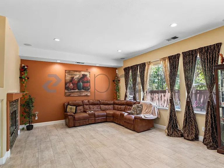 3879 Mars Ct — Photo 11