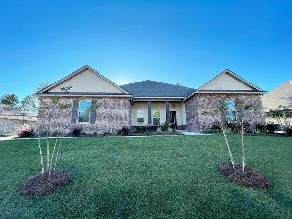 2977 Trestle Way, Cantonment, FL 32533