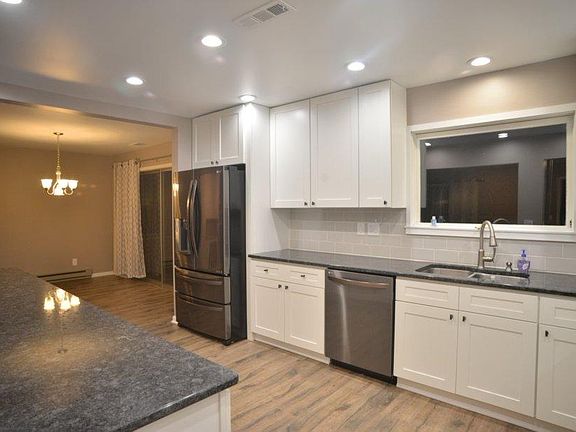 2nd image of 2108 Rolling Hills Blvd