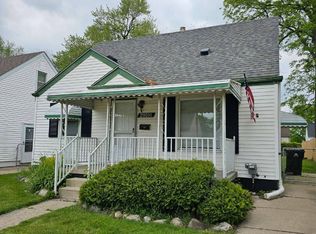 29591 Quinkert St, Roseville, MI