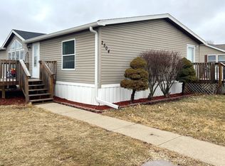 2504 SE Victory Dr, Grimes, IA 50111