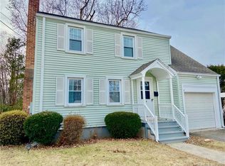 15 Walter Ave, West Hartford, CT 06119