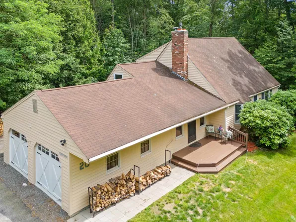 20 Wedgewood Drive, Londonderry, NH 03053