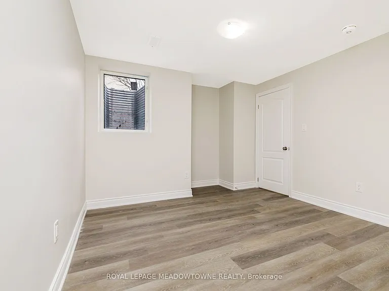 1603 Hume Way #BASEMENT — Photo 25