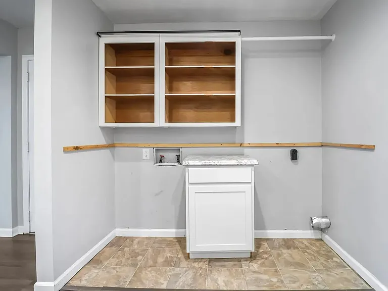 2301 Sherwood Hills Ct — Photo 17
