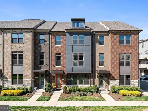 44741 Medway Ter, Ashburn, VA 20147