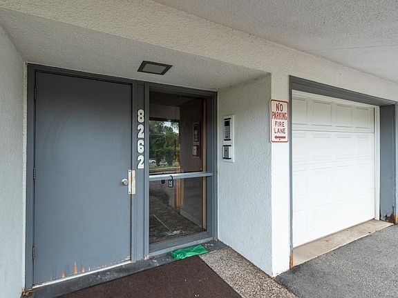 2nd image of 8262 Fremont Ave S APT E