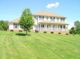 1551 N Hillside Dr, Columbus, IN 47201