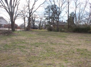 201 N Monroe St, Newbern, TN 38059