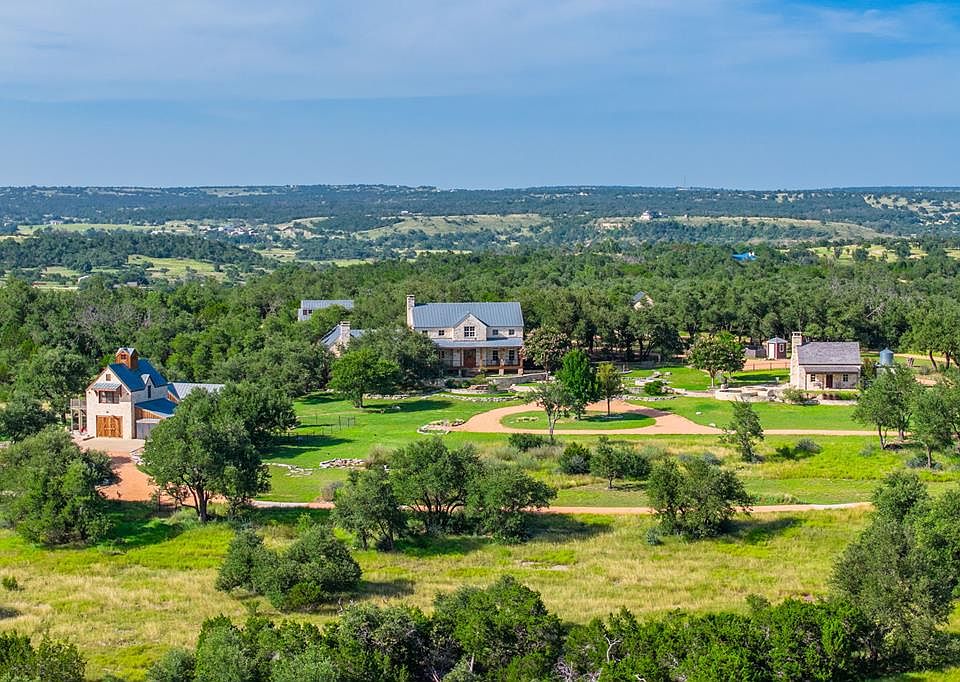 1st image of 1400 Arbor Ridge Rd