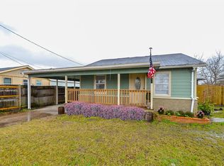 705 Collins St, Dayton, TX 77535
