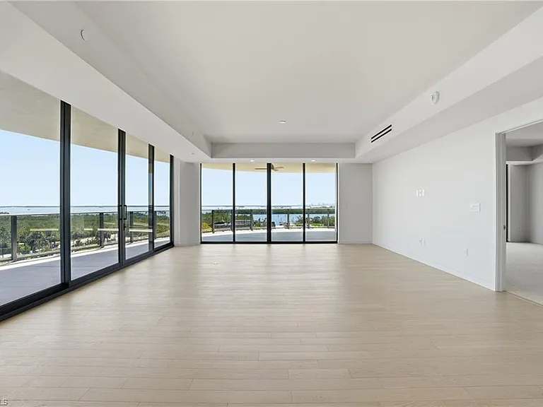 5100 Seagrass Blvd #306 — Photo 25