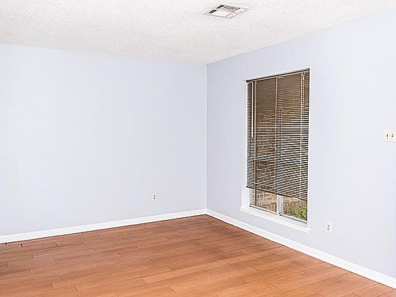 2nd image of 409 Orion Dr