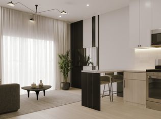 2042 W Irving Park Rd #203, Chicago, IL 60618