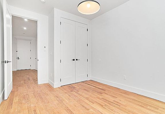 5th image of 1499 Nostrand Ave APT 1R