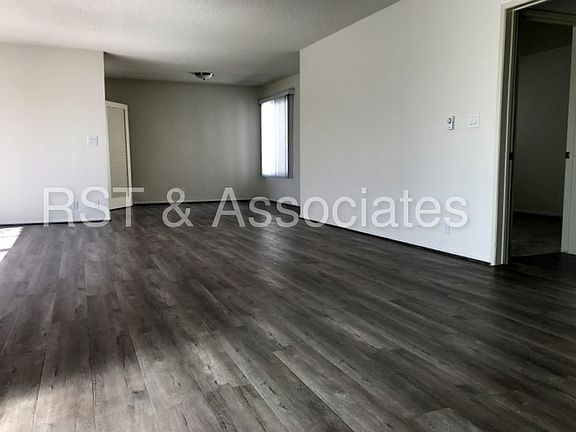 5th image of 621 San Vicente Blvd APT 302