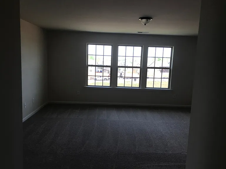 1037 Bannister Rd — Photo 13