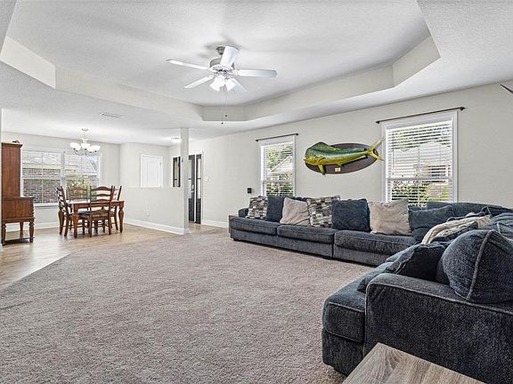 4th image of 1254 Forest Glen Dr W