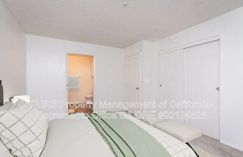 2 bed, 2.0 bath, 800 sqft, $1,650 — Photo 4