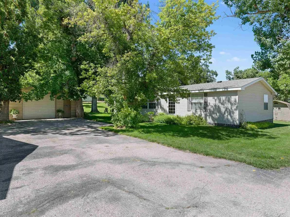 1025 Maple St, Whitewood, SD 57793