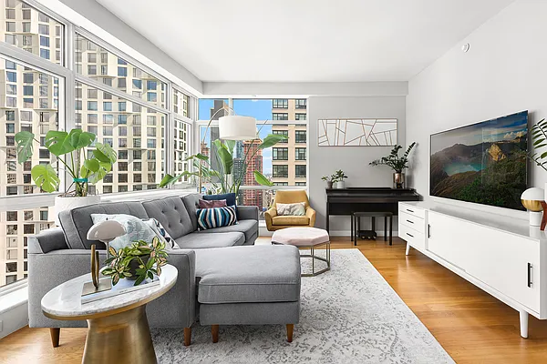 Sold by Corcoran | media 4
