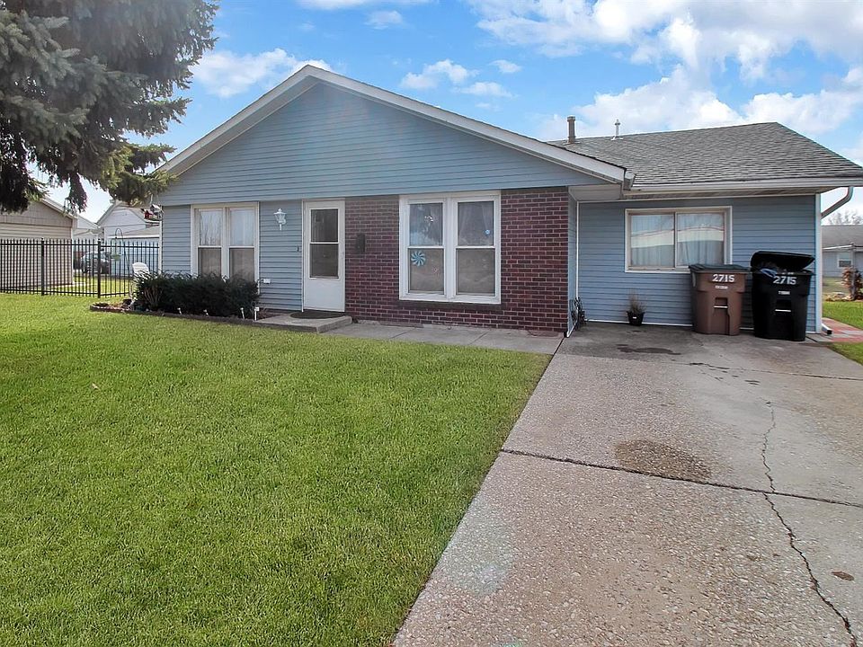 1st image of 2715 E Cardinal Dr