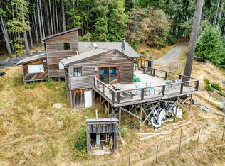 4605 McClellan Mountain Rd, Bridgeville, CA 95526