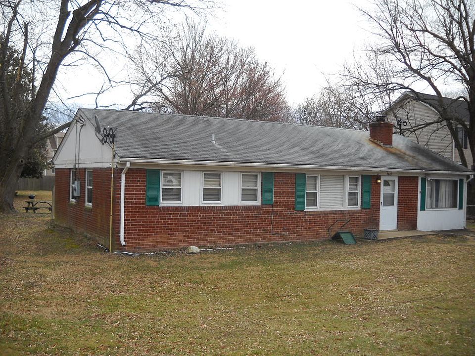 1st image of 7407 Renee St
