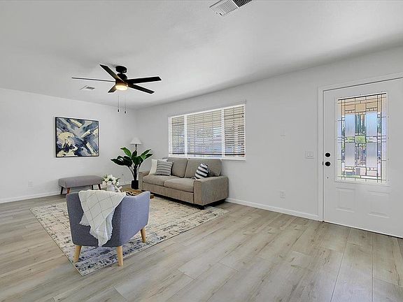 5th image of 2734 Maple St