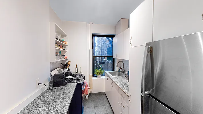 Rented by Emor Management Inc. | media 28