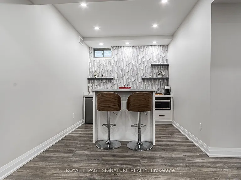 24 Foxtail Ct — Photo 25